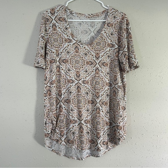 🦋 Maurices 24/7 Flawless Medallion Tunic Tee Casual Soft Comfy Summer Large - Picture 2 of 7